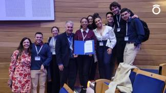 Estudante_da_unicamp_integrante_onda_amarela_recebe_certificado_23_congresso_europeu